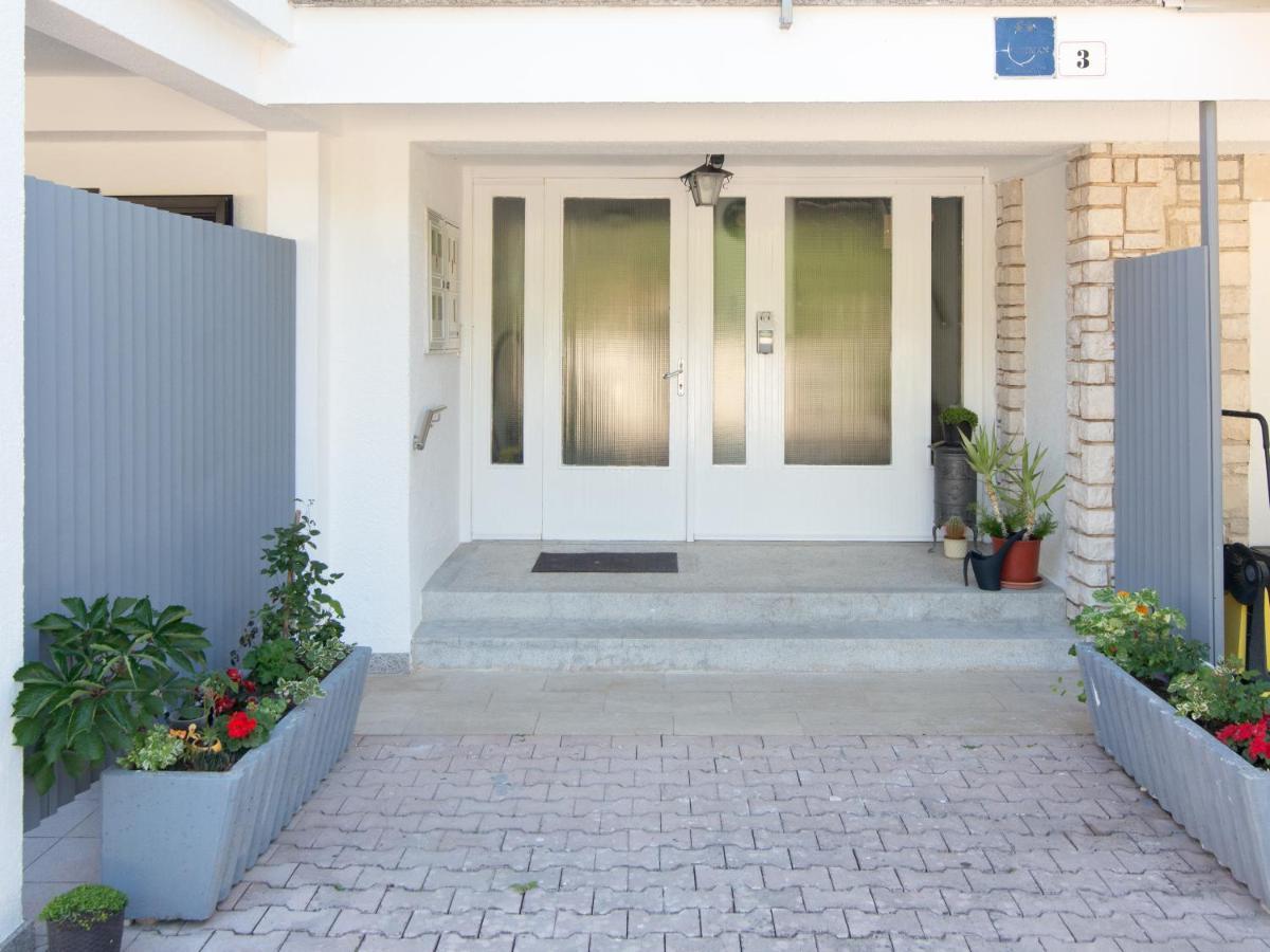 Apartments Jasna 1 Novigrad Istria المظهر الخارجي الصورة